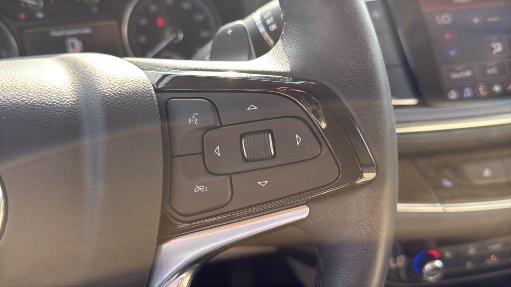 Used 2024 Buick Enclave Essence FWD image 21