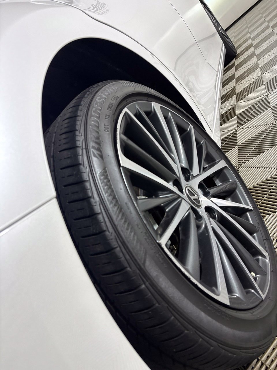 Used 2025 Lexus ES 350 w/ Premium Package FWD image 36