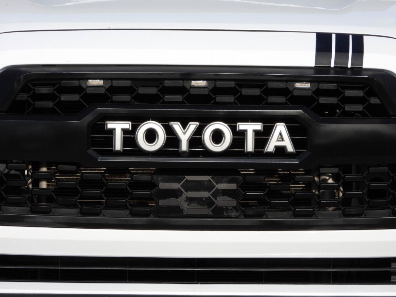 Used 2021 Toyota Tacoma SR5 RWD image 45
