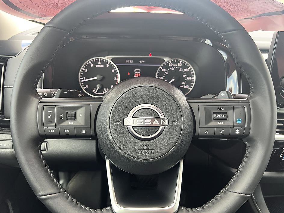 Certified 2025 Nissan Pathfinder SV image 22