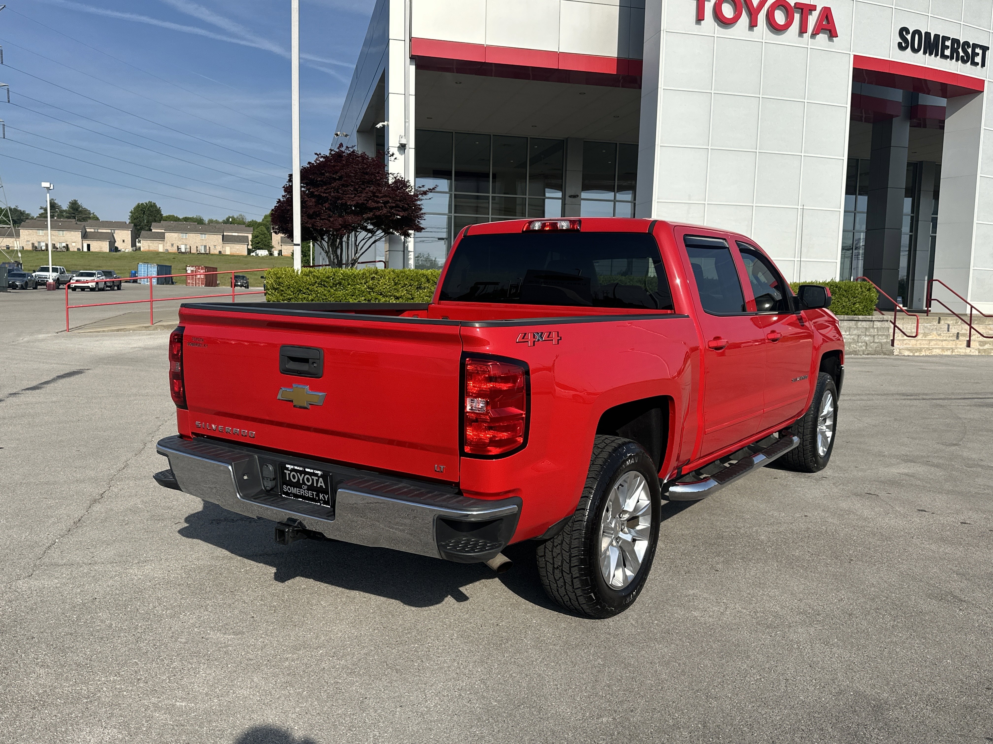 Used 2018 Chevrolet Silverado 1500 LT w/ All Star Edition AWD/4WD image 5