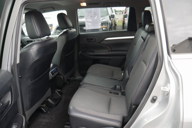 Used 2018 Toyota Highlander Plus image 22