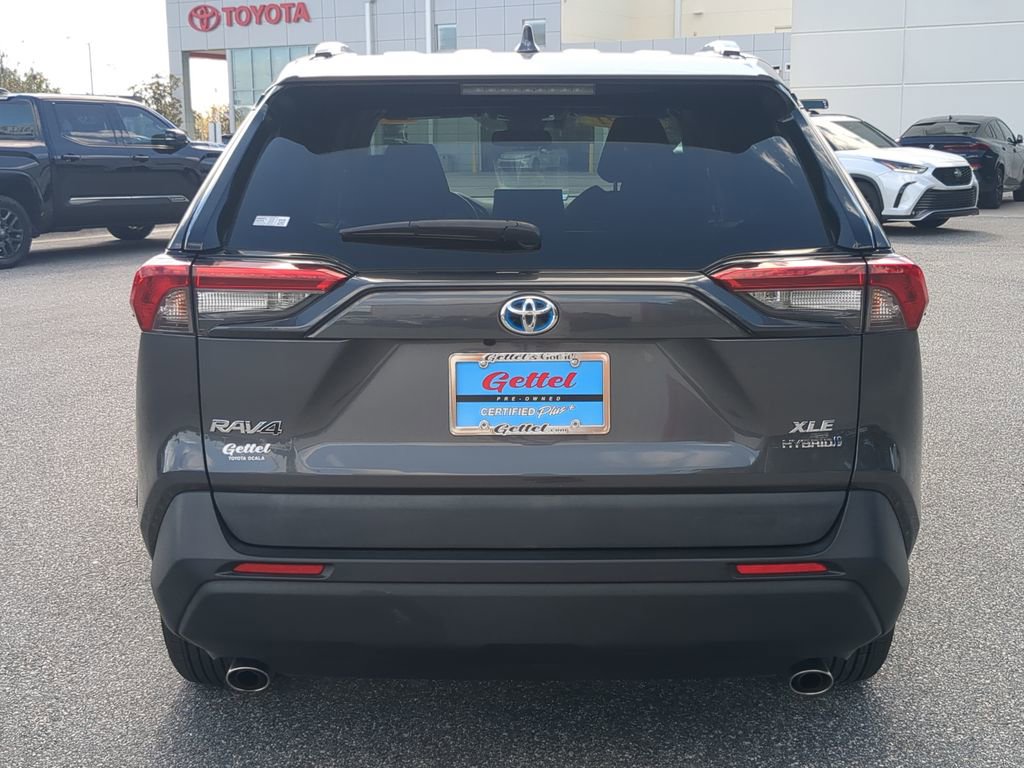 Used 2021 Toyota RAV4 XLE w/ Convenience Package image 14