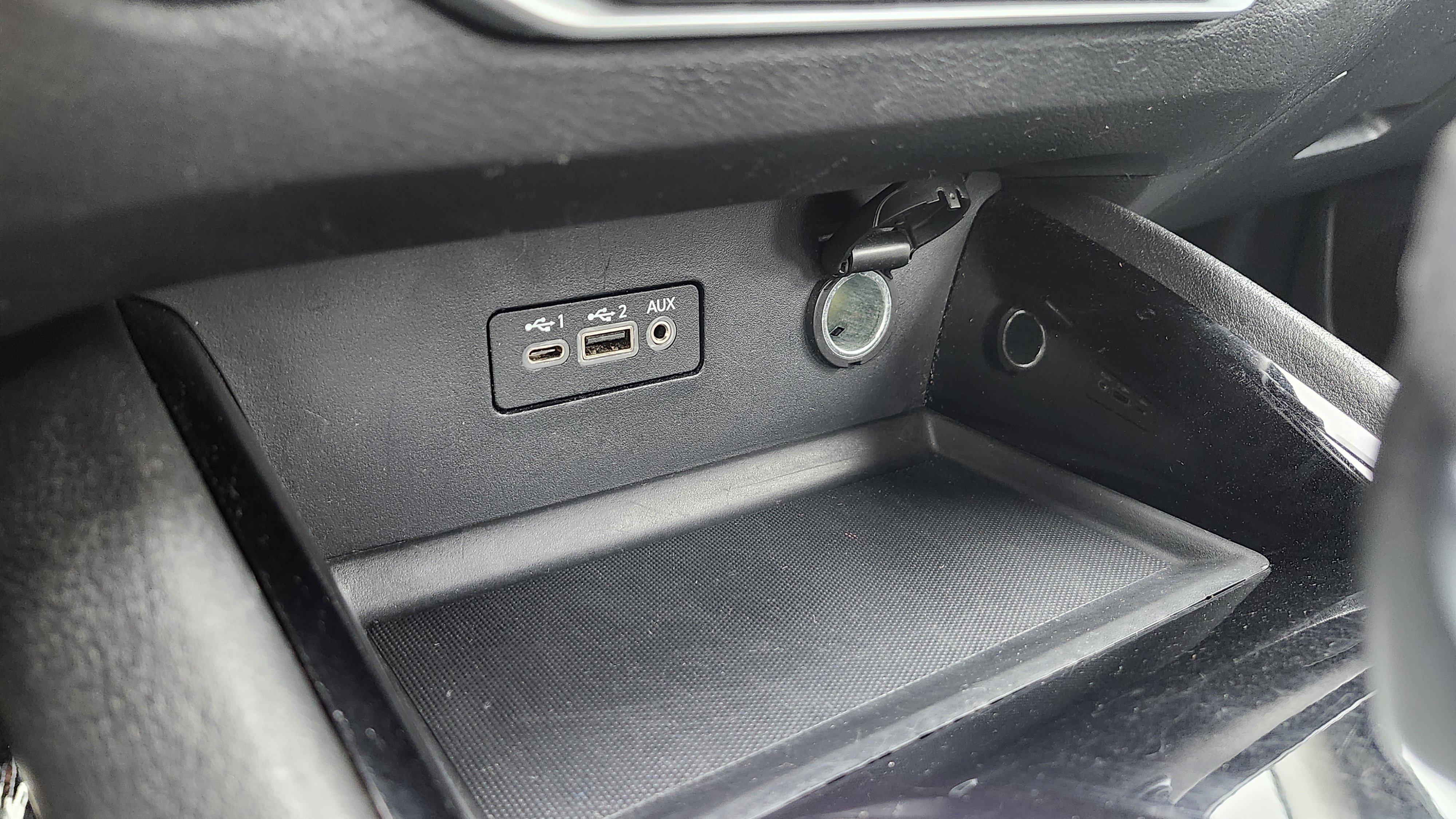 Used 2024 Nissan Altima 2.5 SV image 6