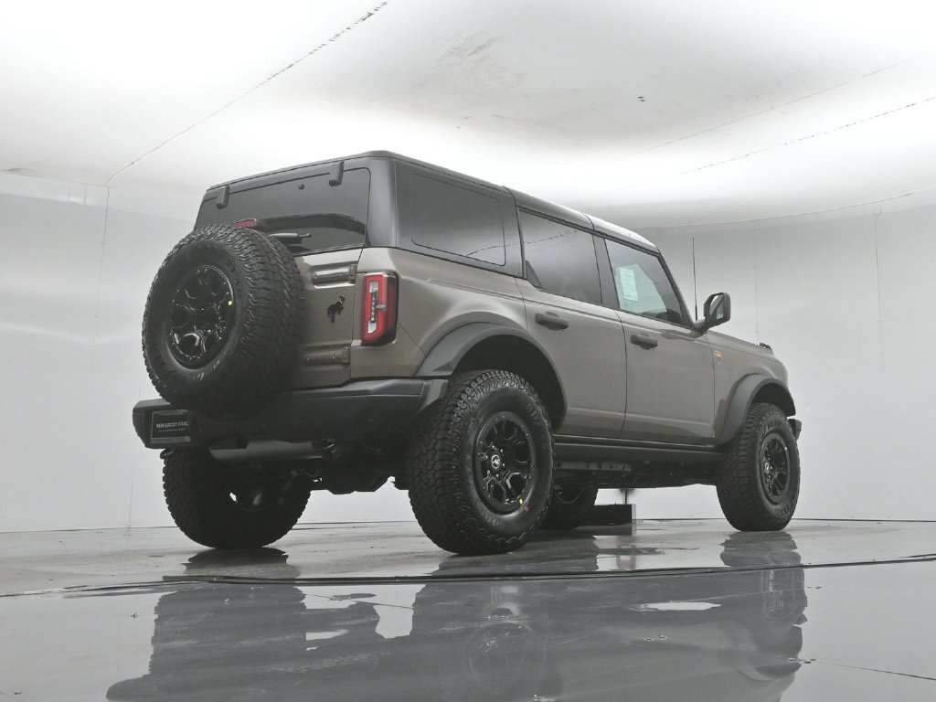 New 2026 Ford Bronco Badlands AWD/4WD image 44