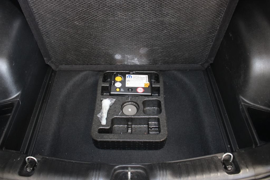 Used 2020 Jeep Compass Limited AWD/4WD image 8