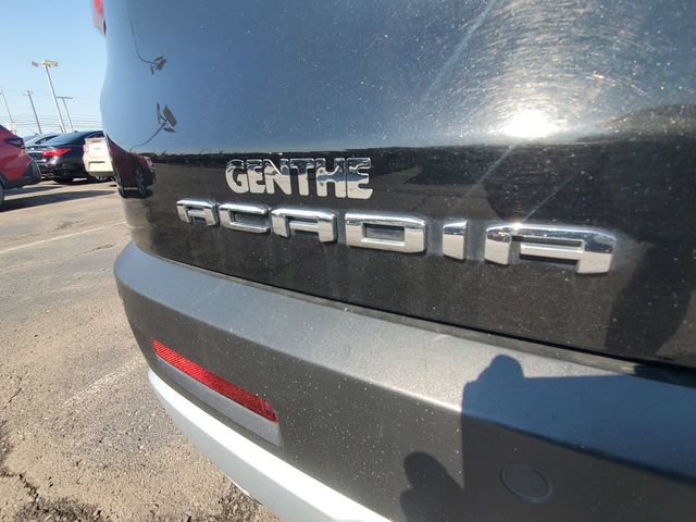 Certified 2023 GMC Acadia SLE w/ Driver Convenience Package FWD image 30