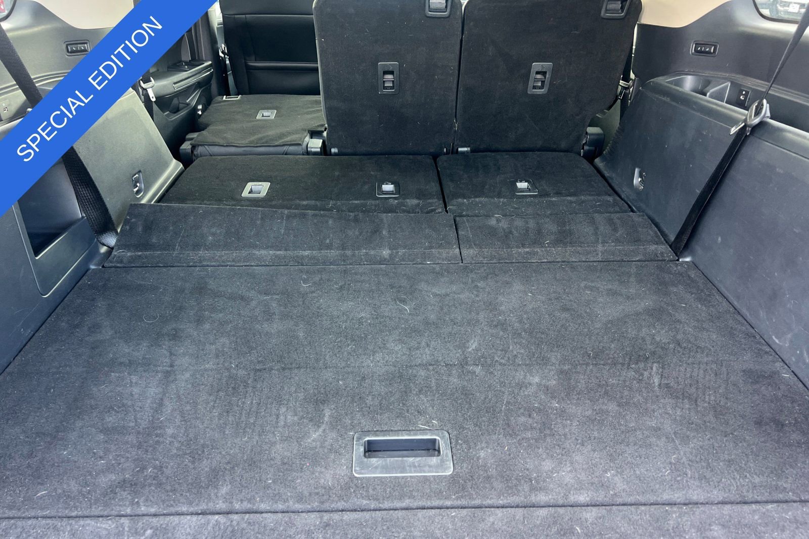 Certified 2023 Ford Expedition Max XLT image 17