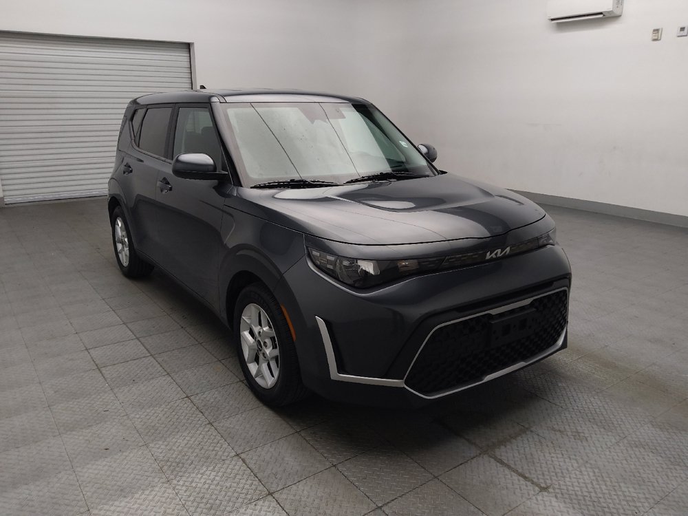 Used 2023 Kia Soul LX w/ LX Technology Package FWD image 13