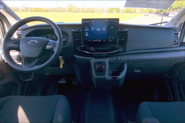 New 2023 Ford E-Transit Medium Roof w/ Interior Upgrade Package RWD image 5