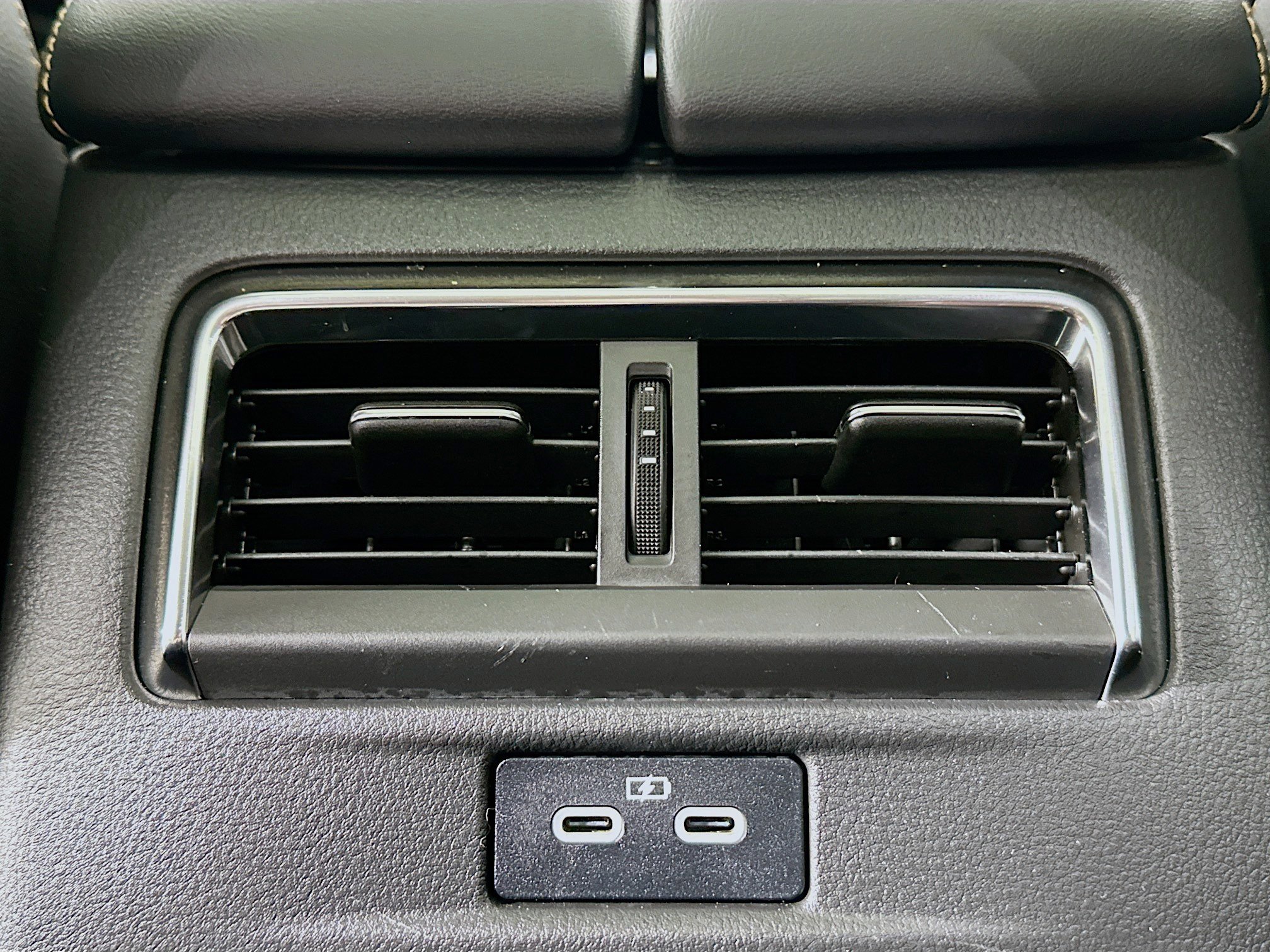 Used 2024 MAZDA CX-90 Plug-In Hybrid w/ Premium Pkg image 29