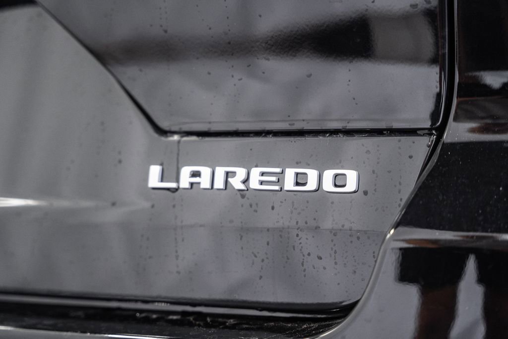 New 2025 Jeep Grand Cherokee Laredo X w/ Luxury Tech Group I image 7