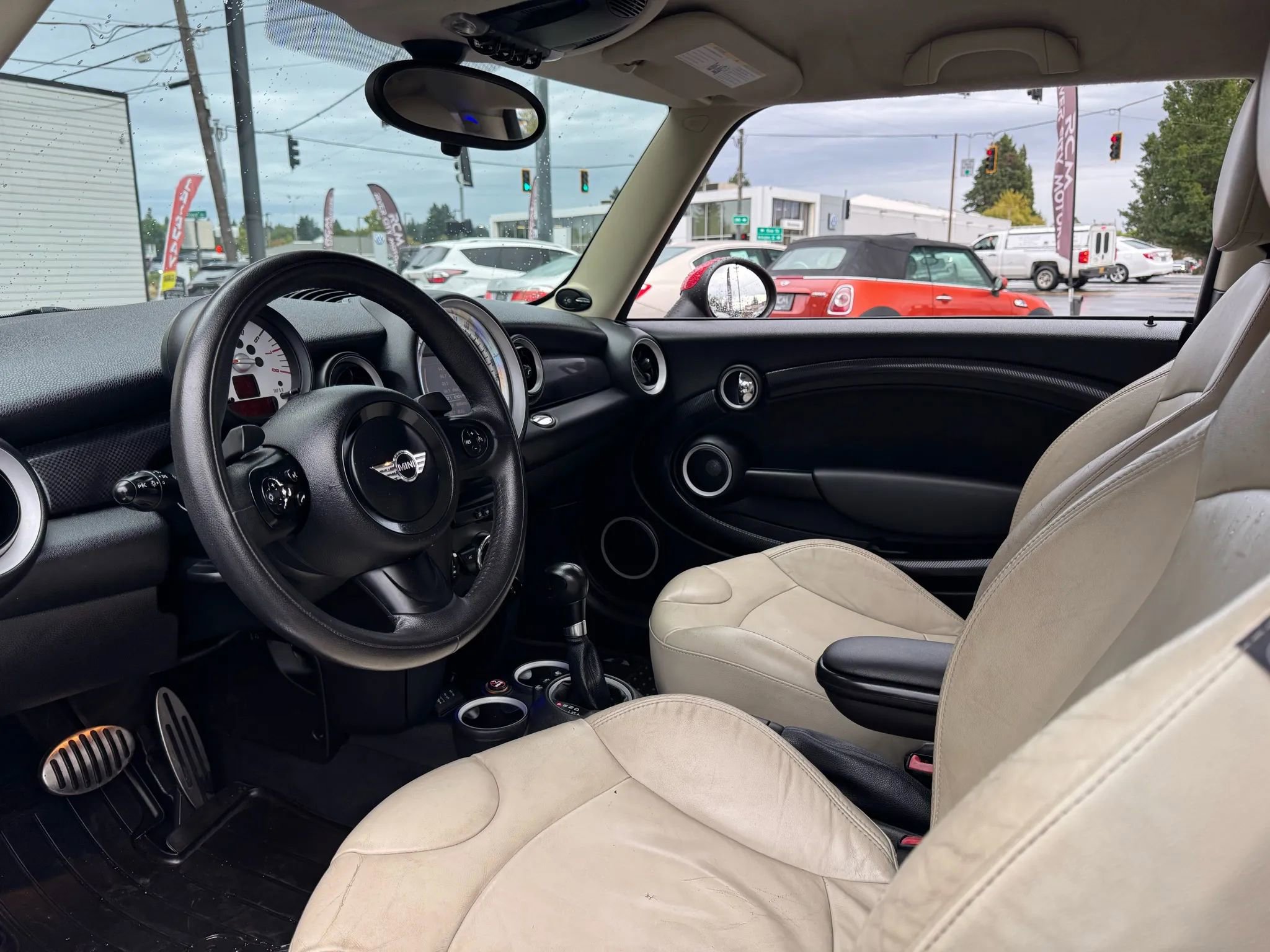 Used 2013 MINI Cooper S w/ Mini Connected Pkg image 17