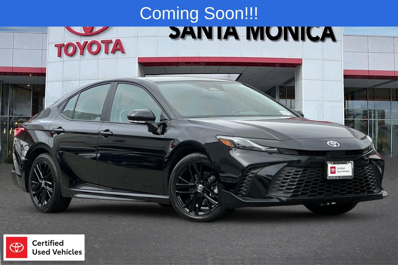 Certified 2025 Toyota Camry SE FWD image 1