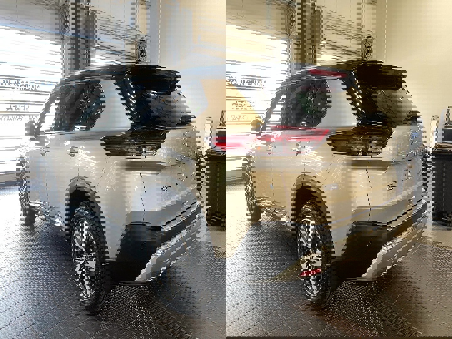 Used 2022 Nissan Rogue Platinum w/ Head-Up Display Package image 23