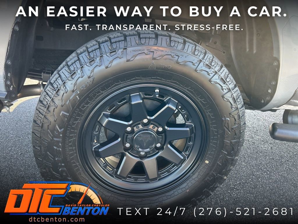 Used 2023 Toyota Tacoma SR AWD/4WD image 35