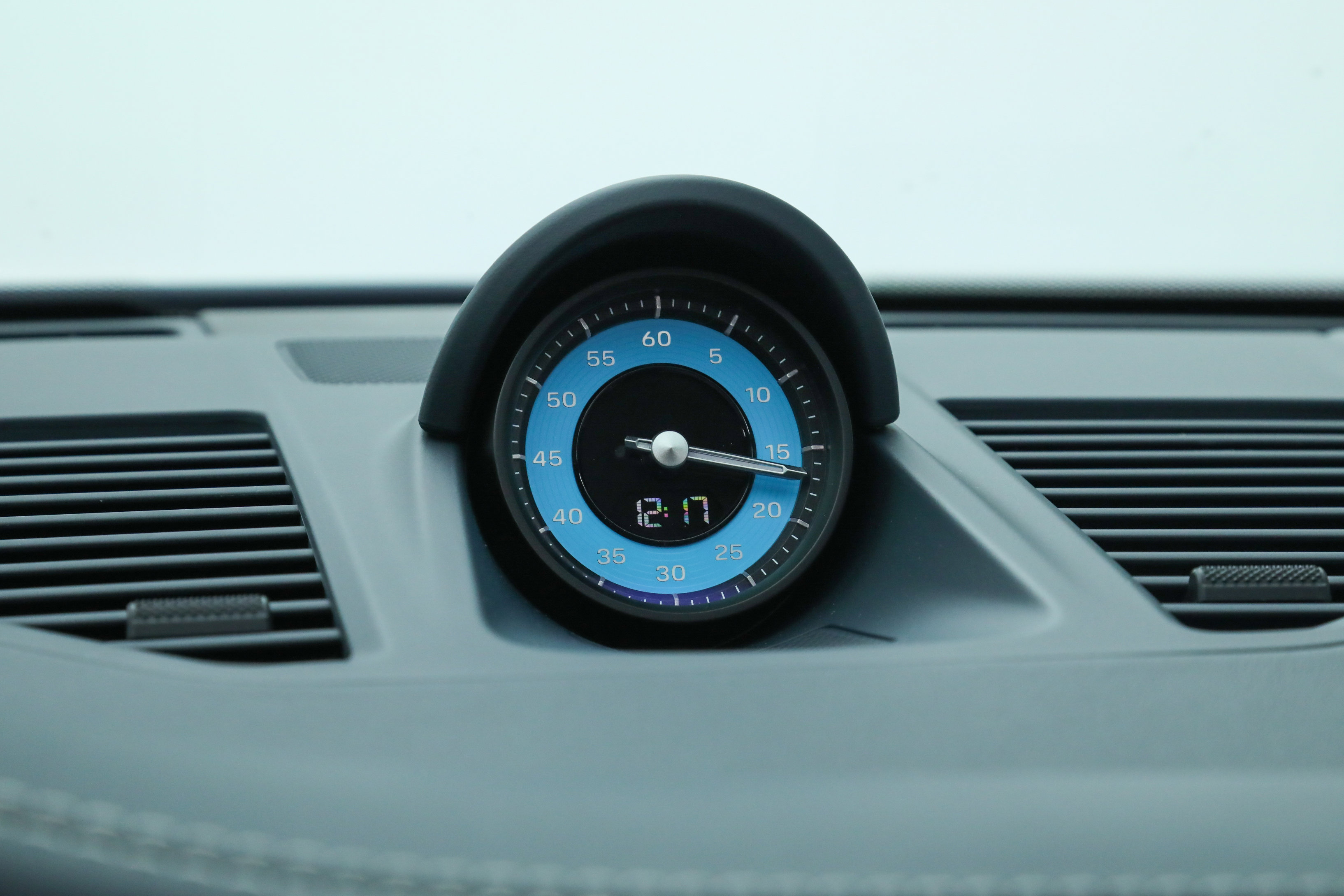 Used 2025 Porsche 911 Carrera GTS image 29
