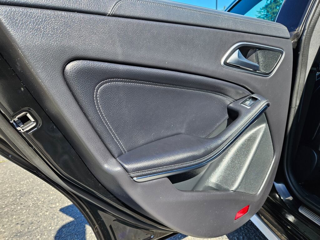 Used 2016 Mercedes-Benz CLA 45 AMG 4MATIC w/ Premium Package image 22
