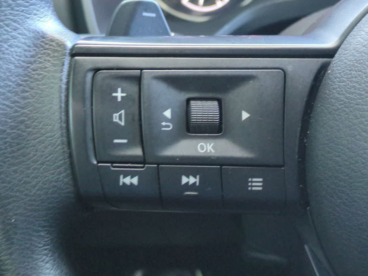 Used 2024 Nissan Rogue S FWD image 24