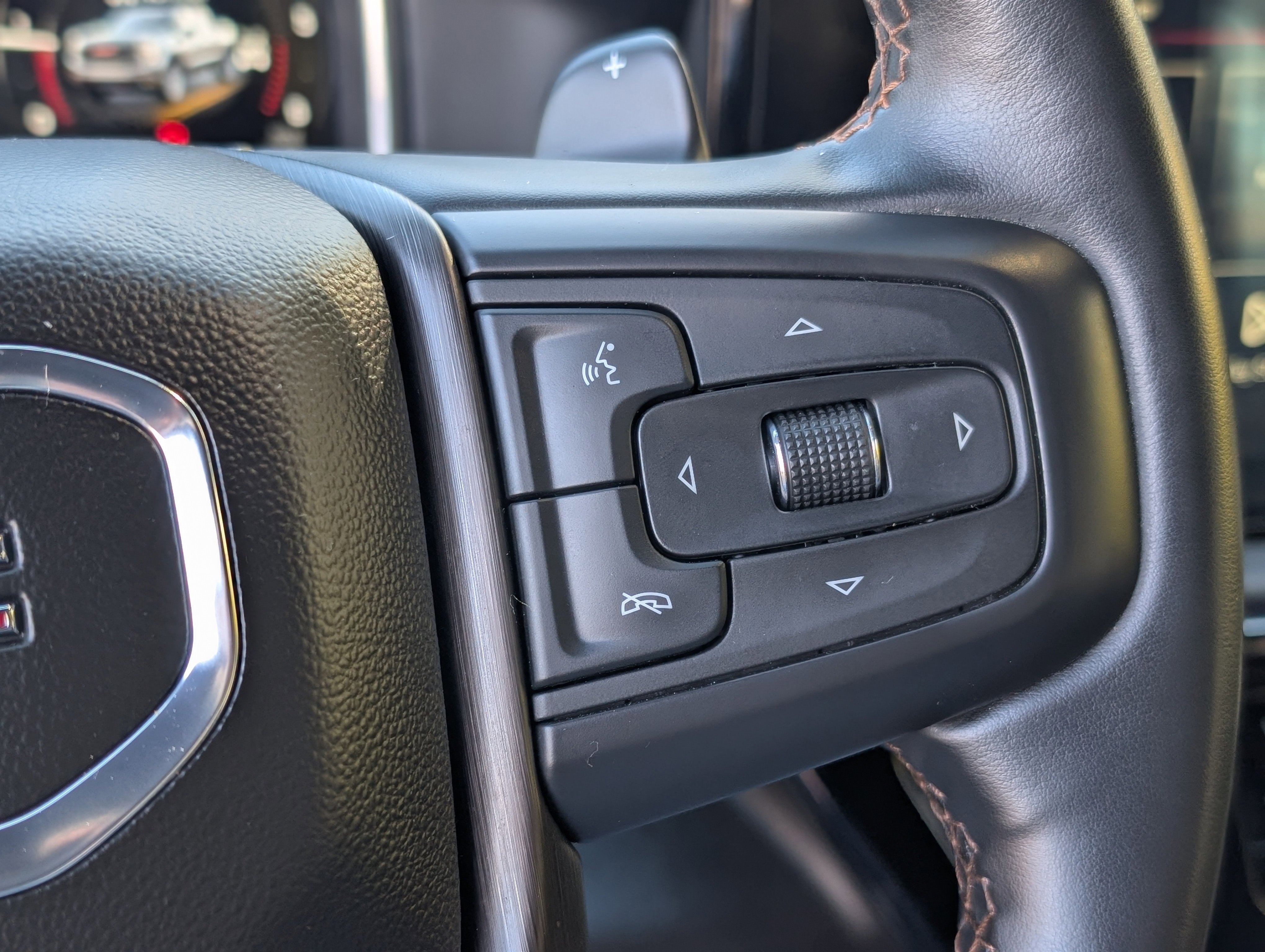 Used 2024 GMC Sierra 1500 AT4 w/ AT4 Premium Package image 18