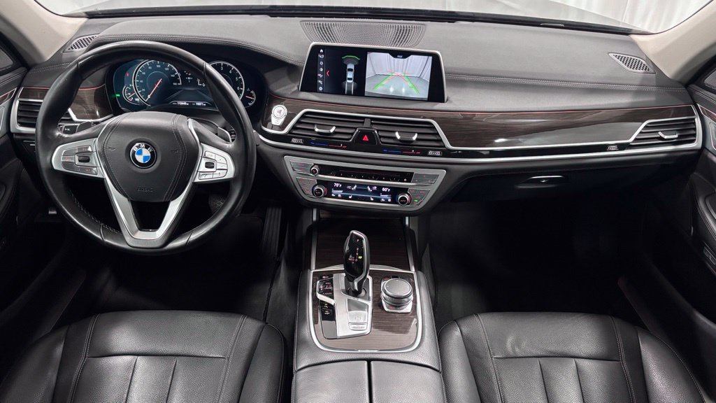 Used 2018 BMW 740i xDrive AWD/4WD image 2