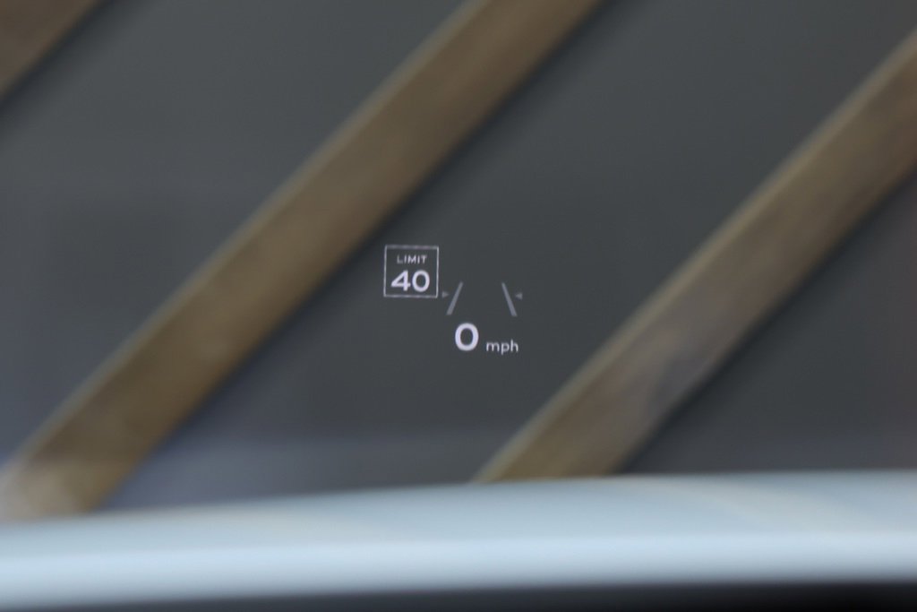 Used 2020 Bentley Flying Spur W12 image 38