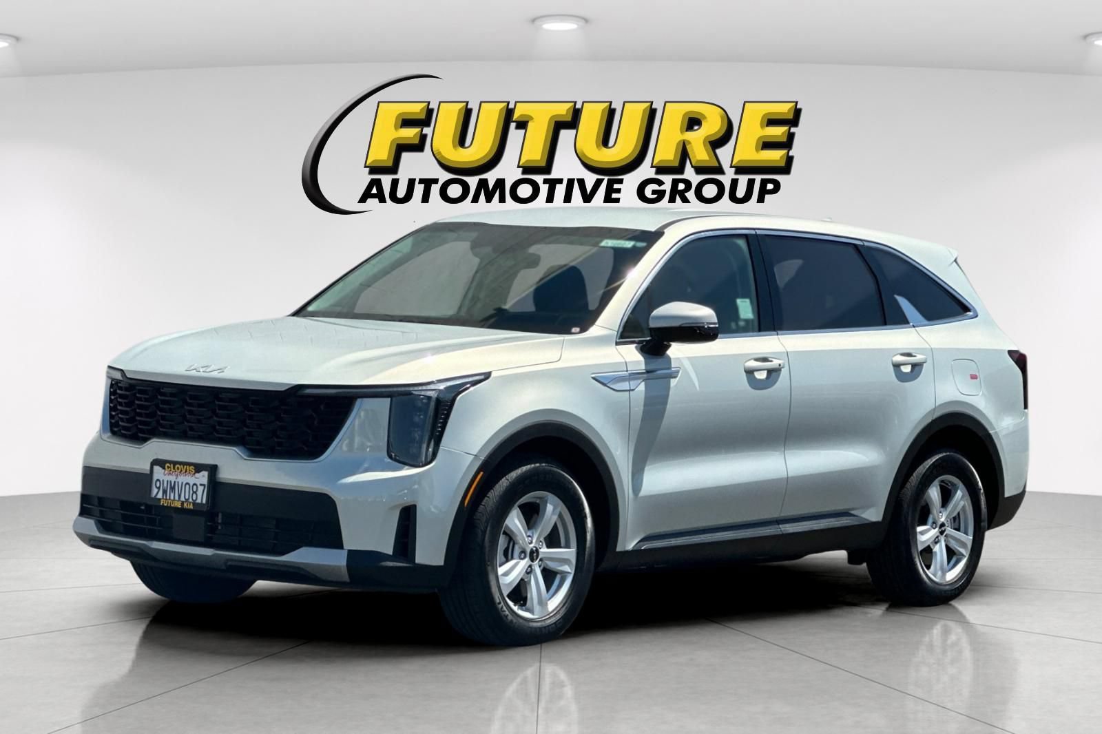 Certified 2026 Kia Sorento LX FWD image 8