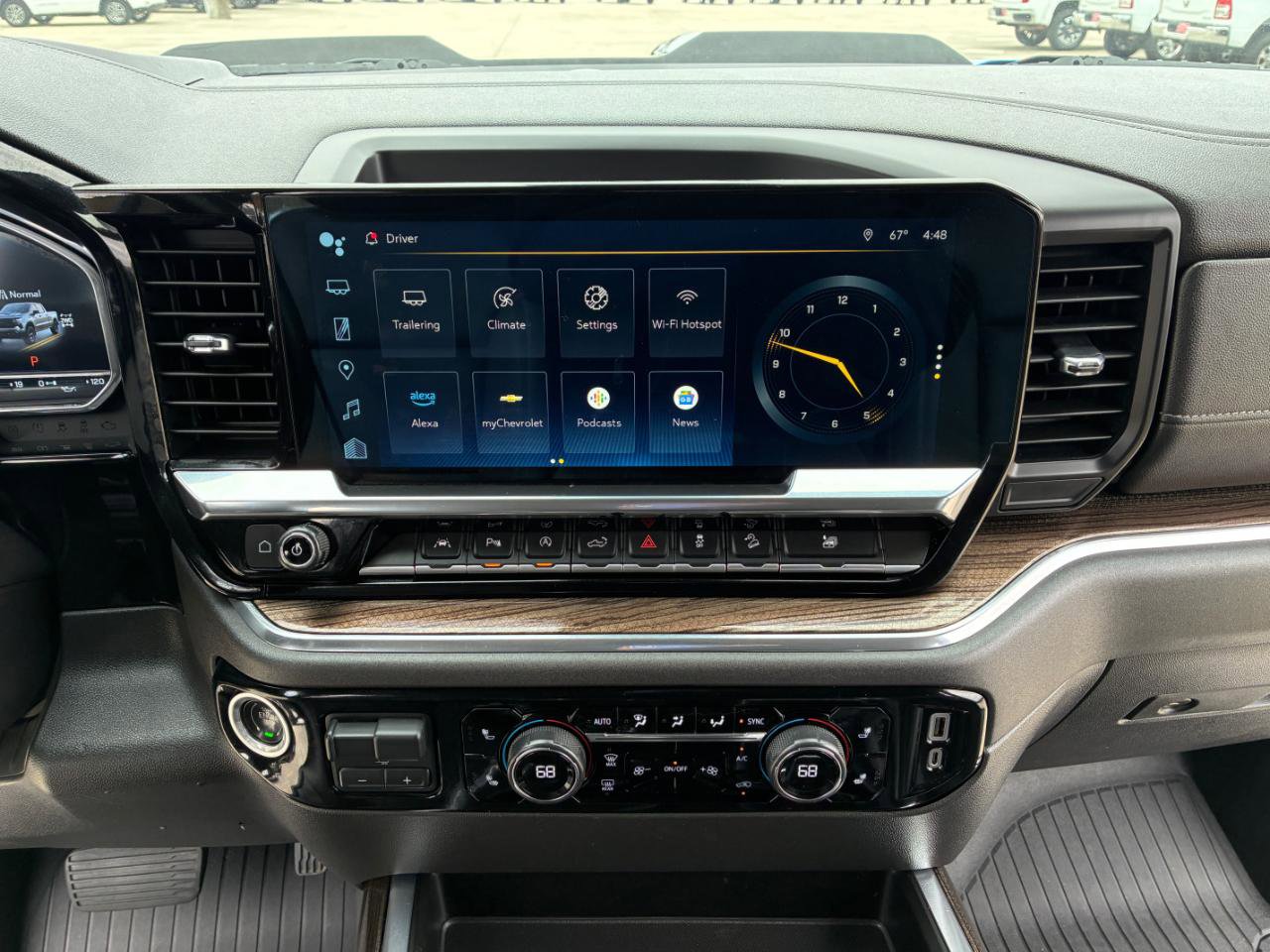Used 2022 Chevrolet Silverado 1500 LT Trail Boss w/ LT Trail Boss Premium Package AWD/4WD image 21