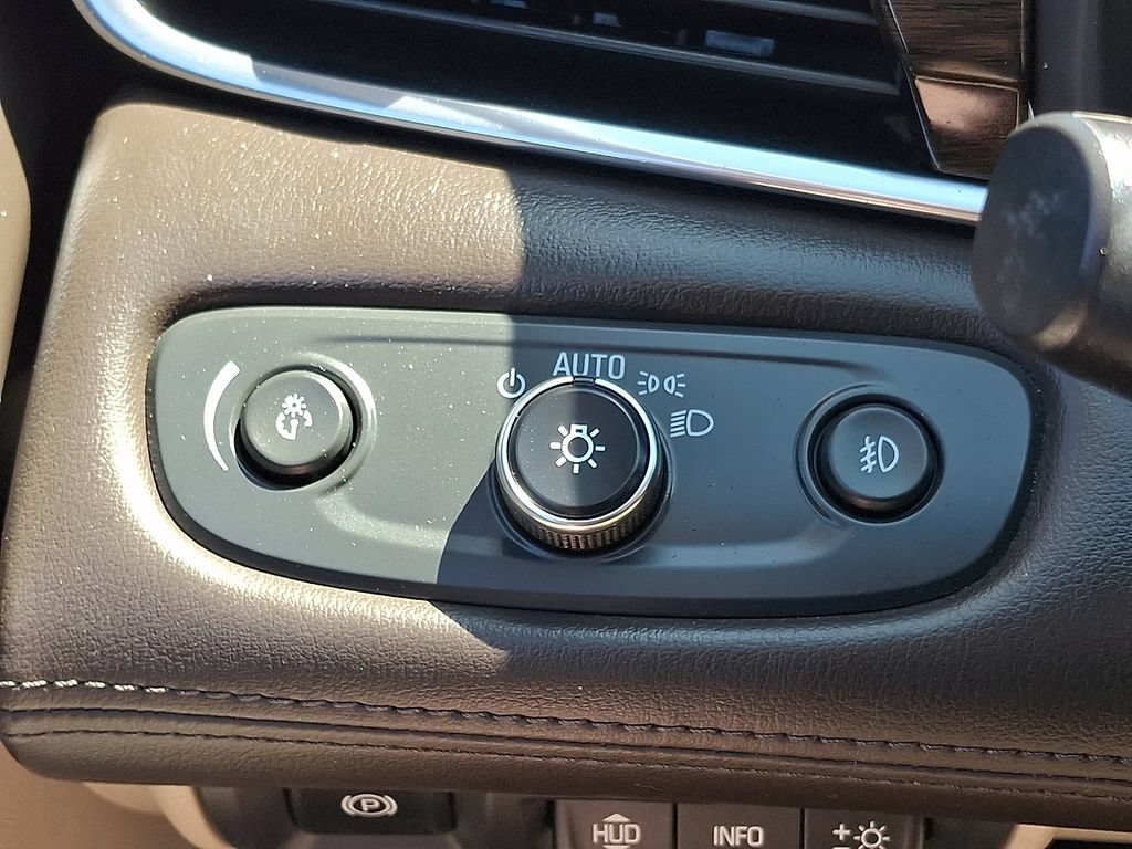 Used 2018 Buick LaCrosse Premium w/ Driver Confidence Package #2 FWD image 25