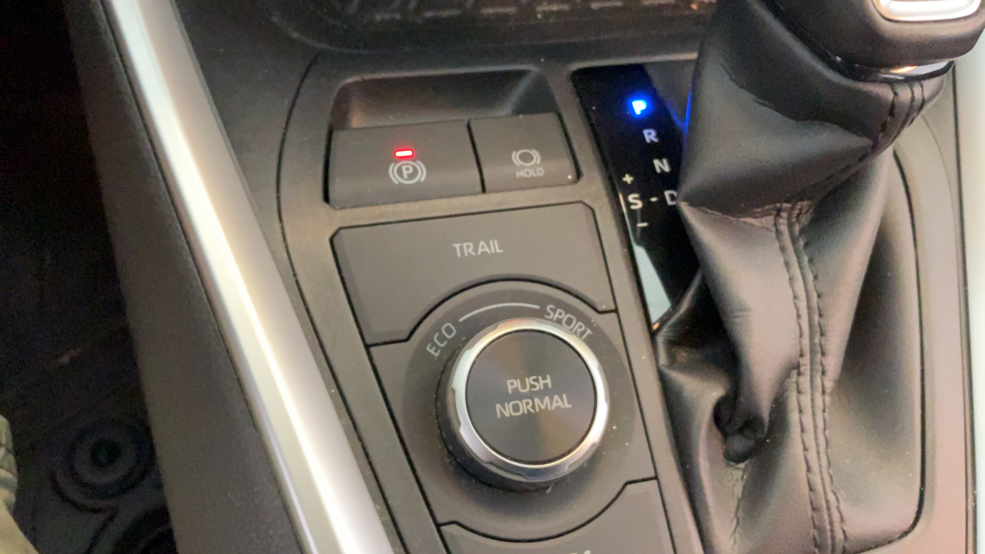 Certified 2021 Toyota RAV4 XLE Premium AWD/4WD image 13