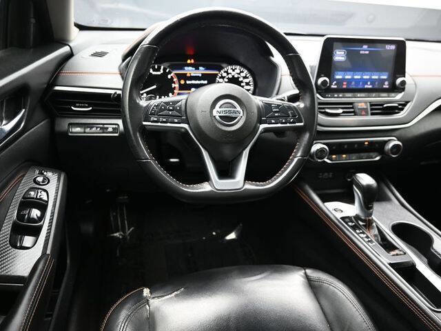 Used 2022 Nissan Altima 2.0 SR image 13