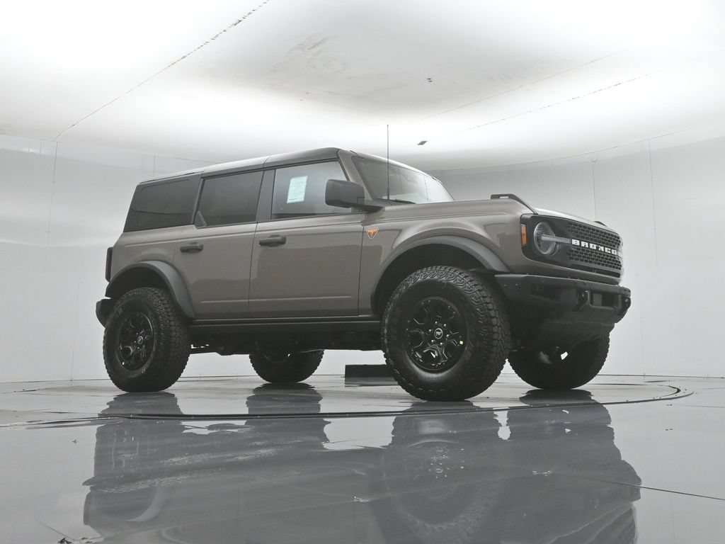 New 2026 Ford Bronco Badlands w/ Wildtrak Package AWD/4WD image 3