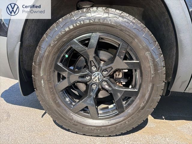 Certified 2024 Volkswagen Atlas Peak Edition SEL AWD/4WD image 11