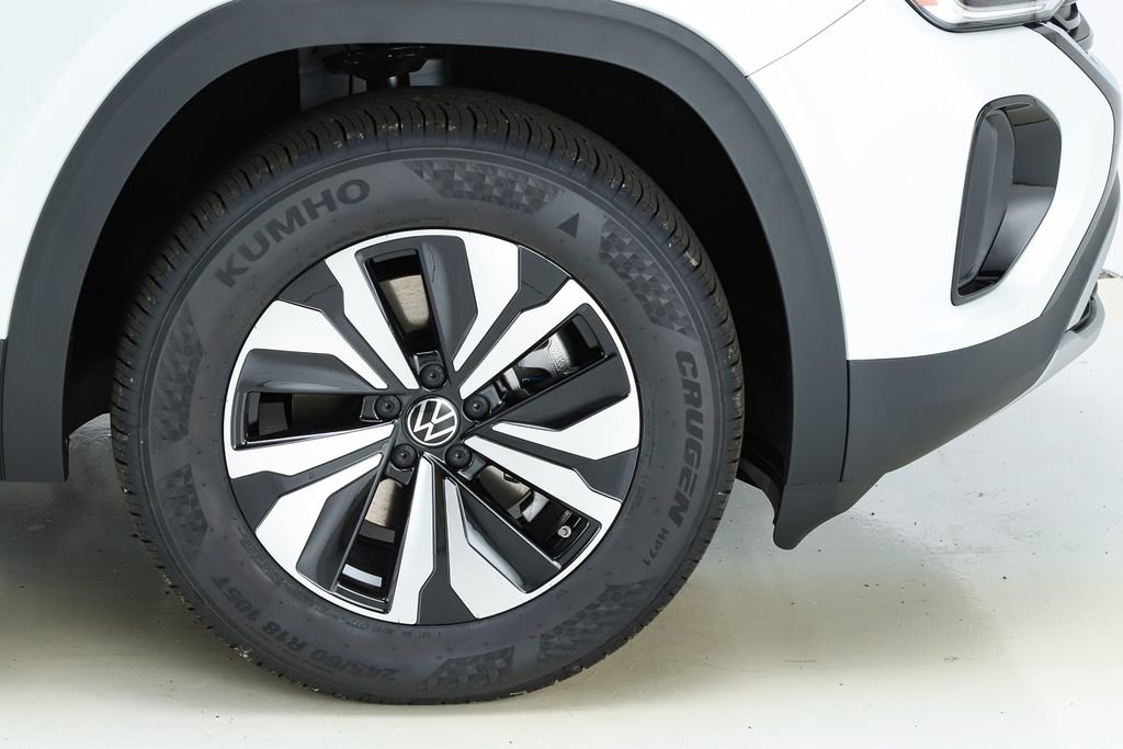 New 2026 Volkswagen Atlas Cross Sport SE image 14