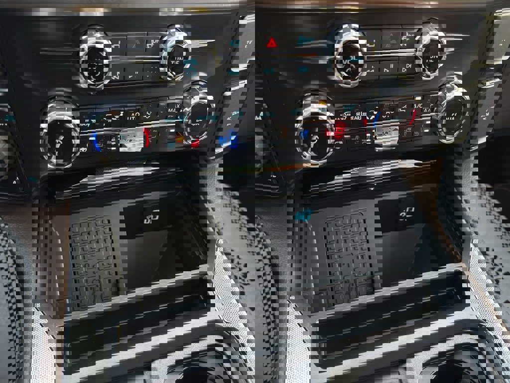 New 2026 Ford F250 King Ranch w/ Chrome Package image 34