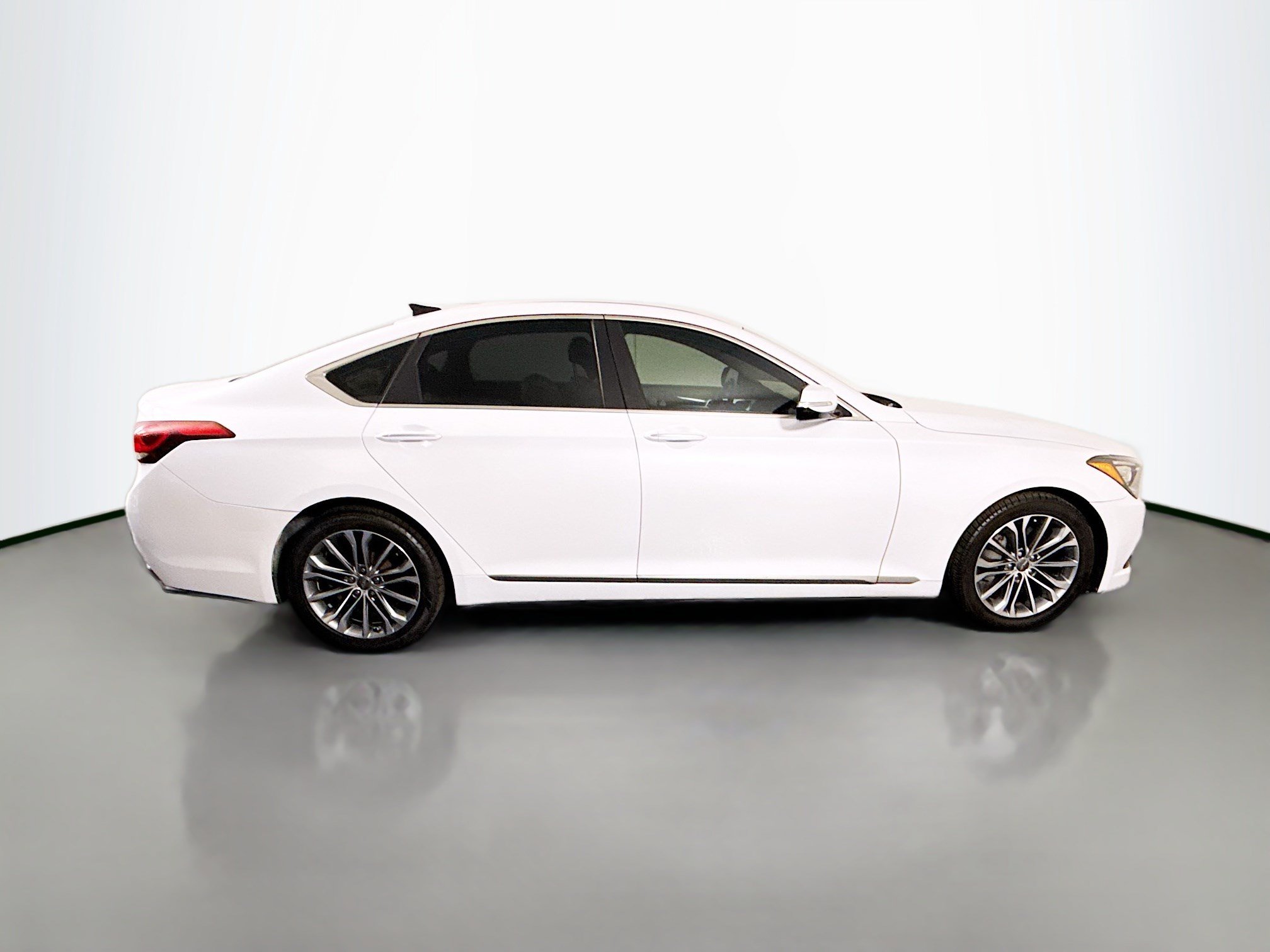 Used 2016 Hyundai Genesis 3.8 RWD image 11
