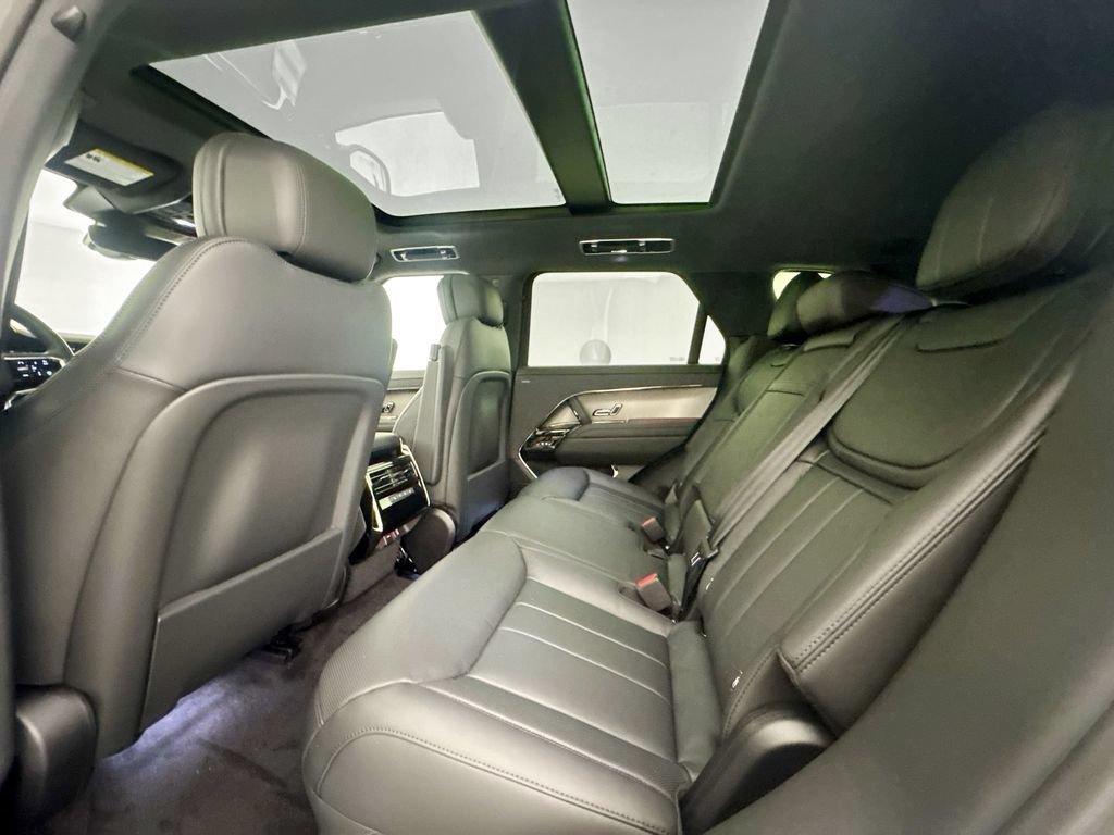New 2026 Land Rover Range Rover Sport SE AWD/4WD image 24