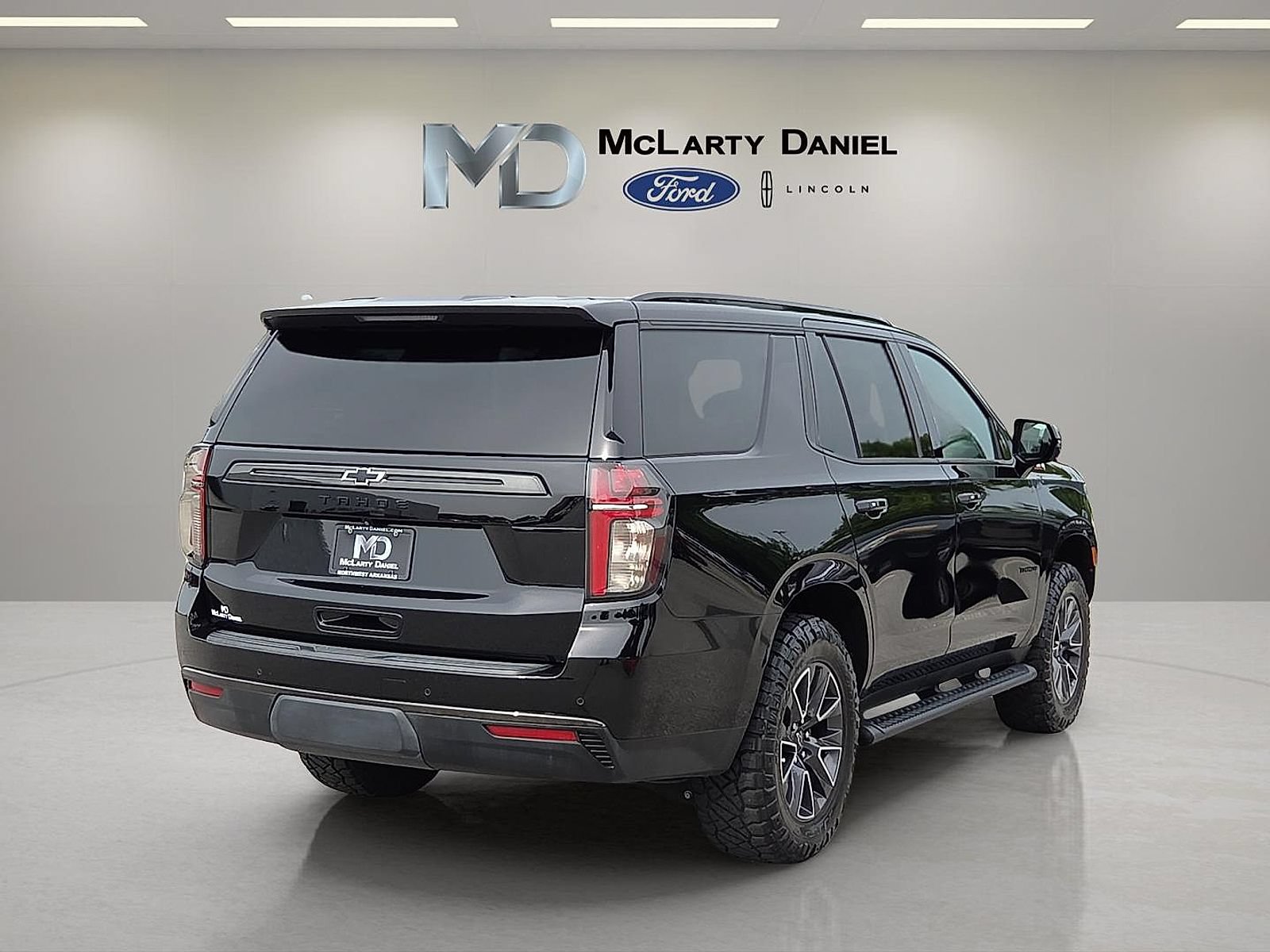Used 2021 Chevrolet Tahoe Z71 w/ Z71 Signature Package AWD/4WD image 5