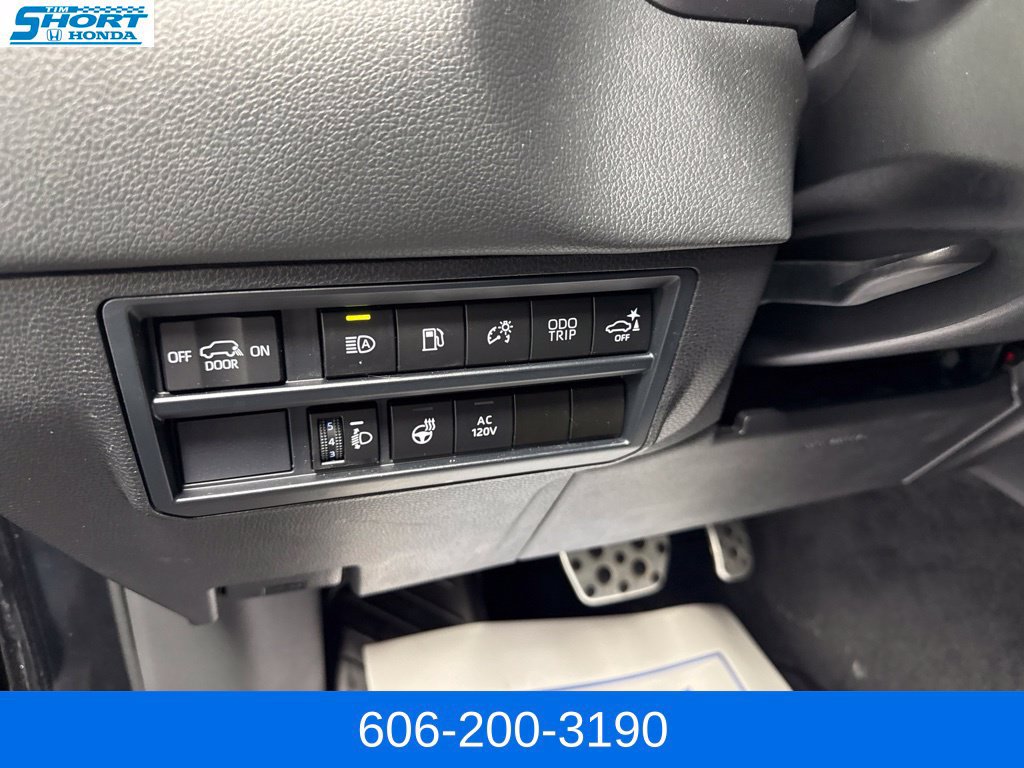 Used 2024 Toyota Sequoia 4WD image 29