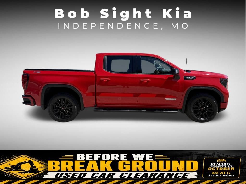 Used 2022 GMC Sierra 1500 Elevation w/ Elevation Premium Package AWD/4WD image 13
