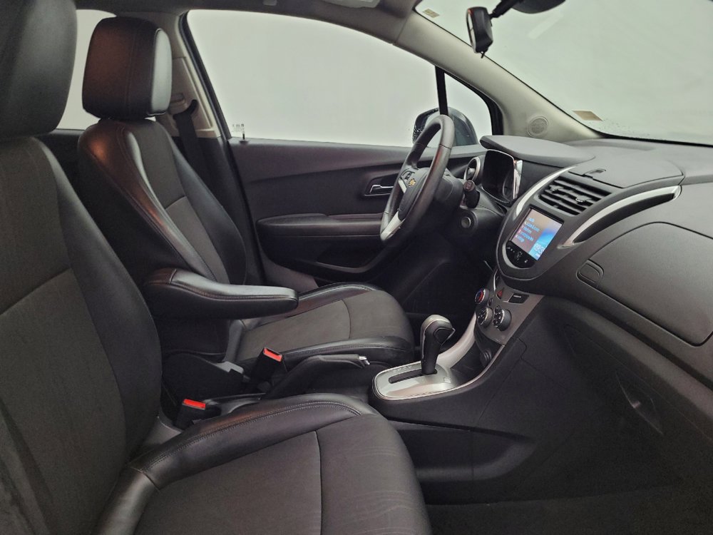 Used 2015 Chevrolet Trax LT w/ LT Plus Package AWD/4WD image 21