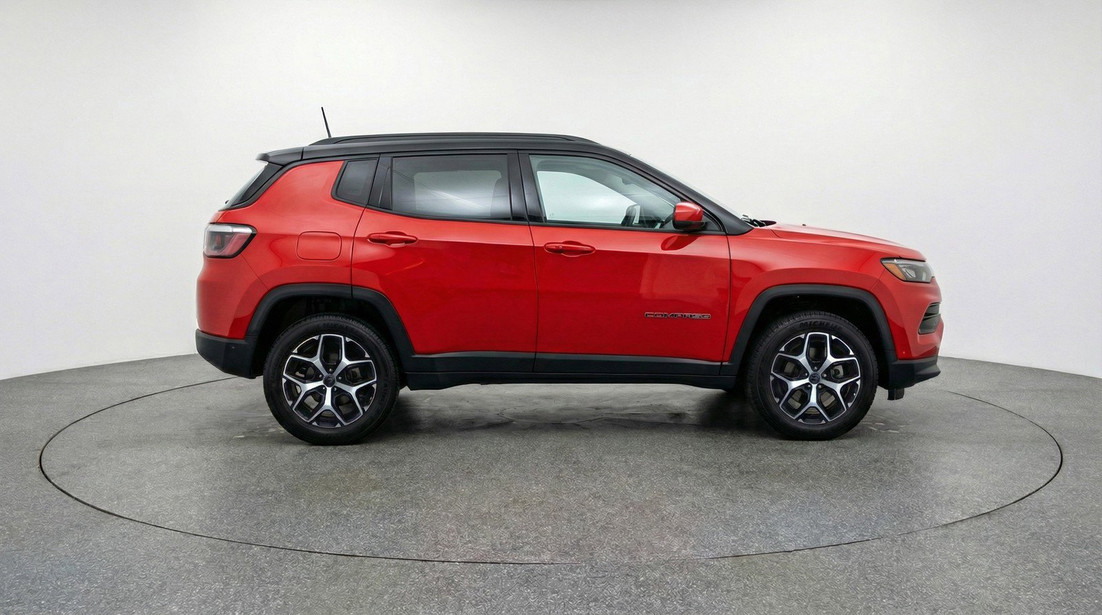 Used 2025 Jeep Compass Limited AWD/4WD image 11