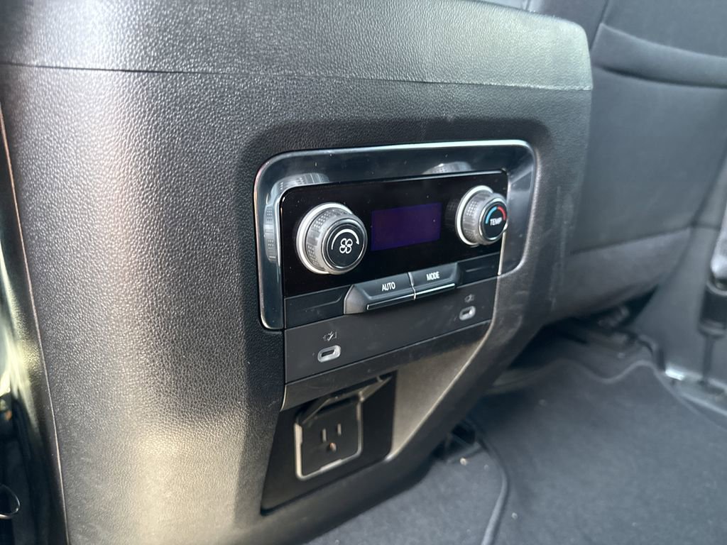 Used 2023 Chevrolet Tahoe LS AWD/4WD image 16