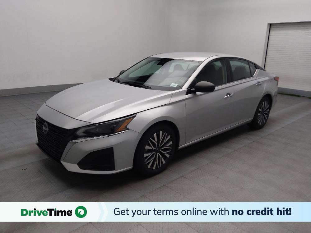 Used 2024 Nissan Altima 2.5 SV image 1