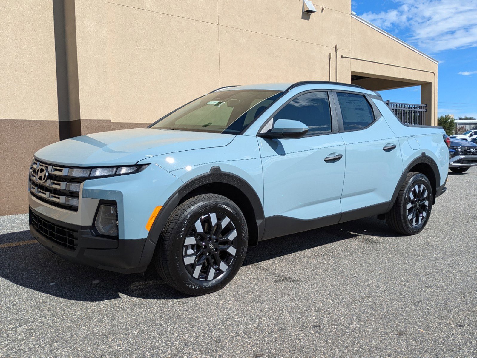 Used 2025 Hyundai Santa Cruz SEL image 8