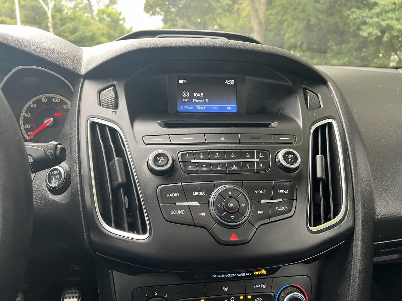 Used 2016 Ford Focus ST image 28