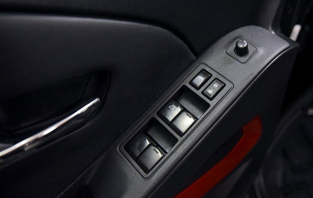 Used 2023 Nissan Frontier PRO-4X w/ Pro-4X Premium Package image 15