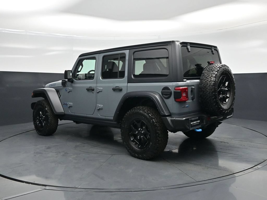 Used 2024 Jeep Wrangler Unlimited AWD/4WD image 7