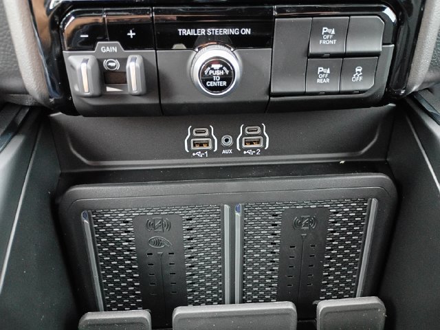 New 2027 RAM 1500 Laramie w/ Night Edition AWD/4WD image 17