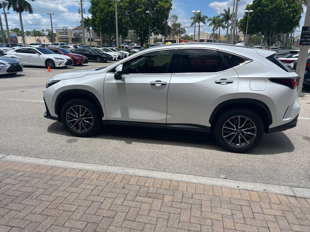 Used 2023 Lexus NX 250 FWD w/ Towing Package (2000 Lbs) image 7